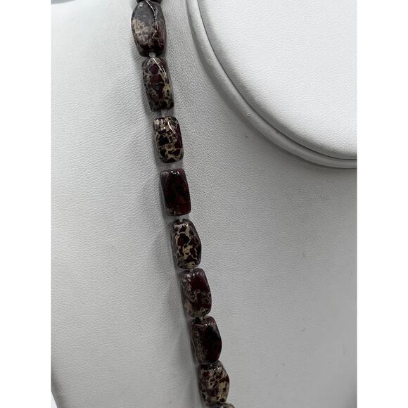 Vintage Brecciated Jasper Single Strand Hand Knotted Screw Clasp Necklace - Picture 4 of 8